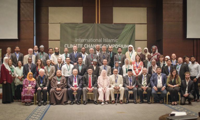Muslim leaders attending the Symposium in Istabul, 2015