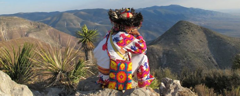 Indígena Huichol.