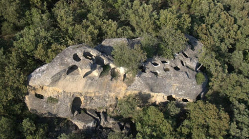 Sacra saxa